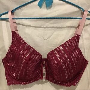 Victoria’s Secret lined plunge bra